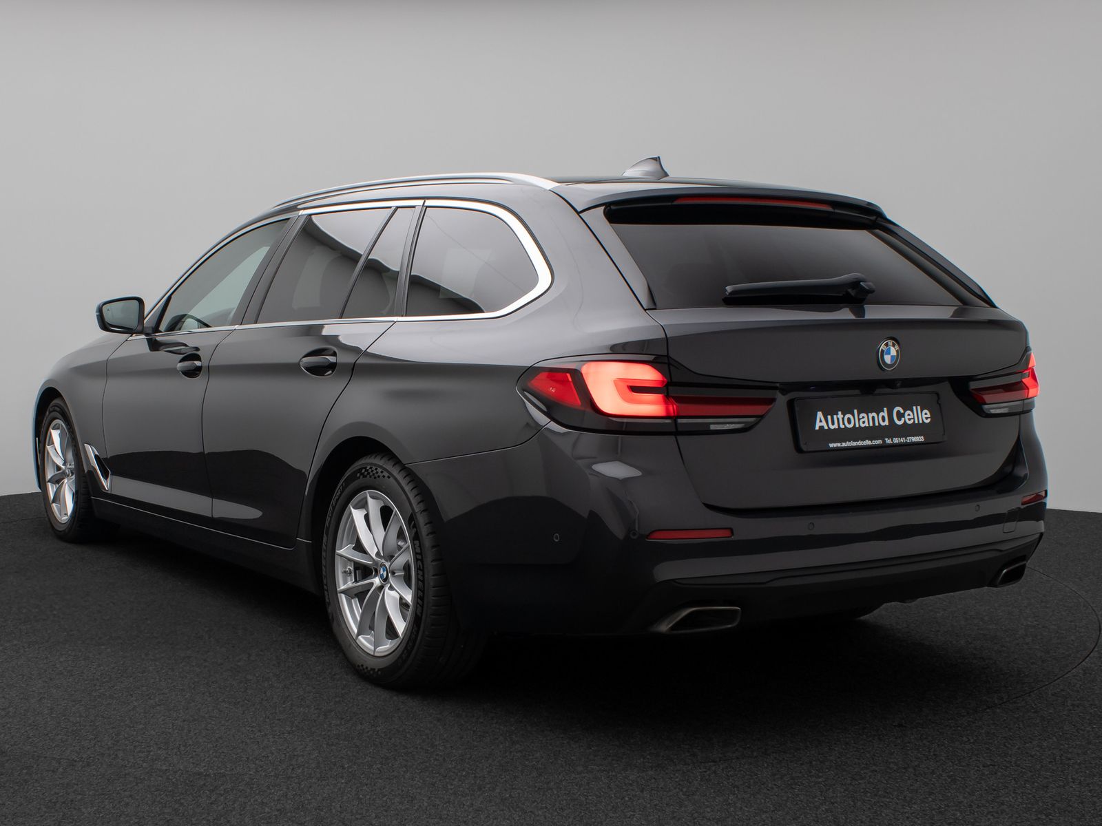 Fahrzeugabbildung BMW 530d xD Kamera Laser HUD DAB 4xKlima AHK Sport