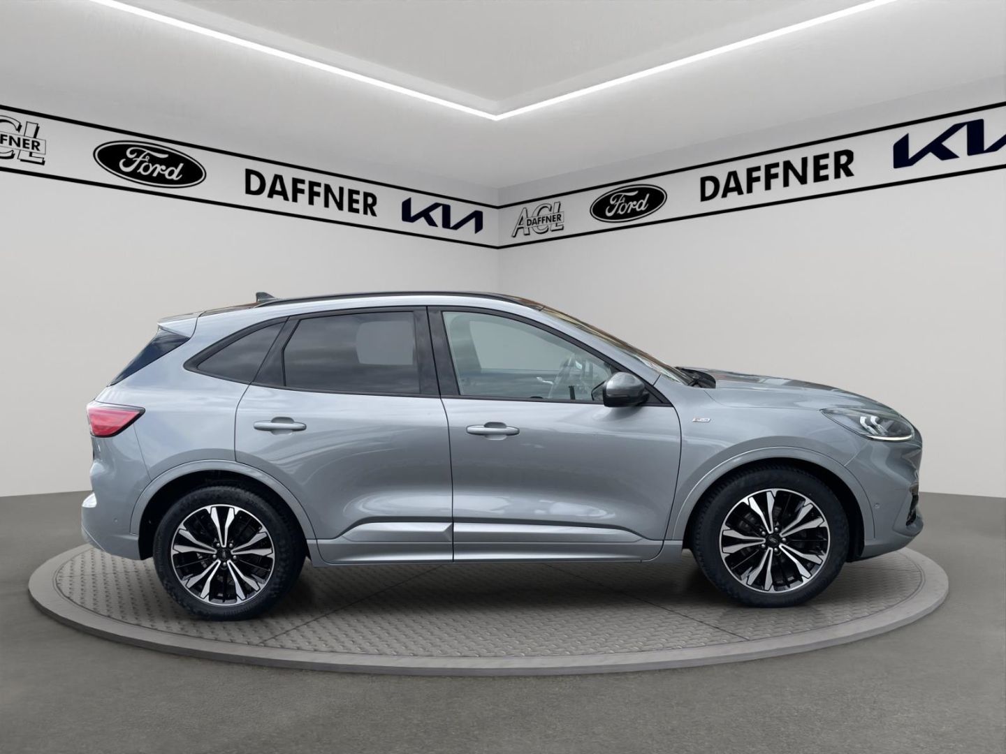 Fahrzeugabbildung Ford Kuga Hybrid ST-Line X PANO HUD El. Panodach Navi
