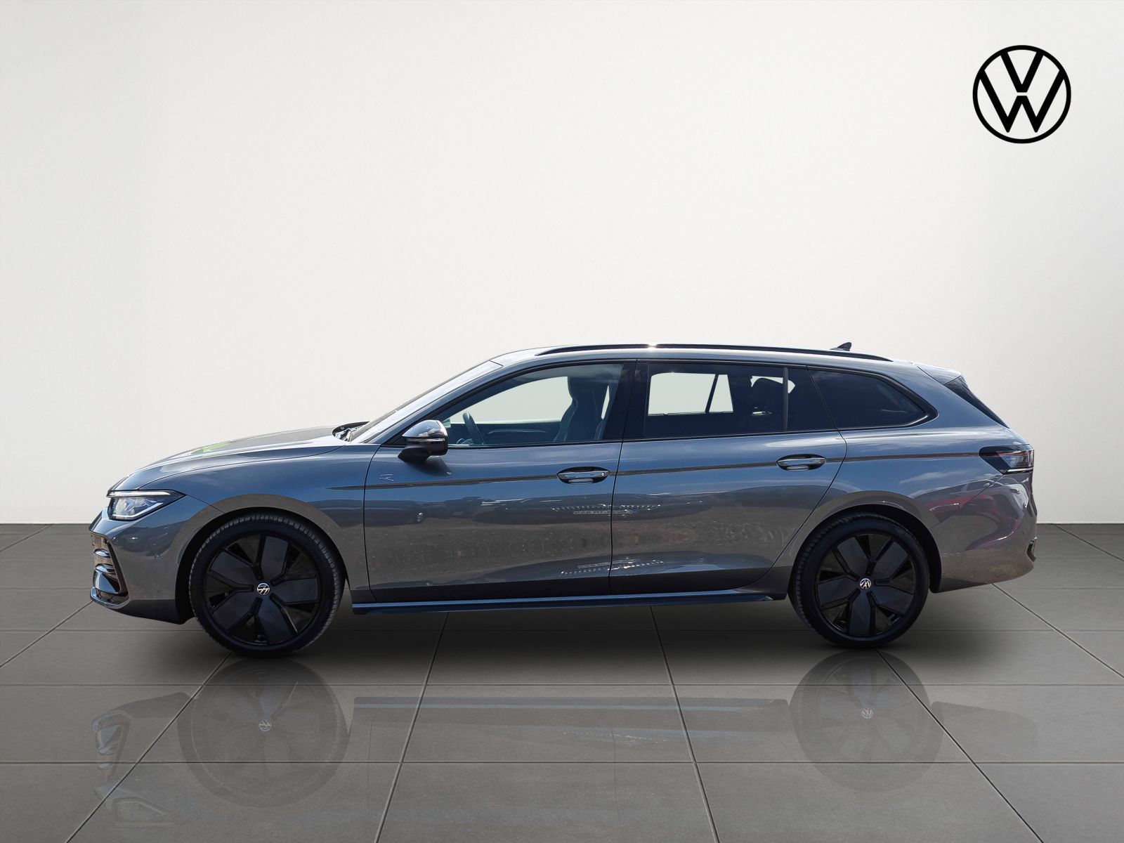 Volkswagen Passat Var. 2.0TDI R-Line 4M DSG Standhzg HuD AH foto 3
