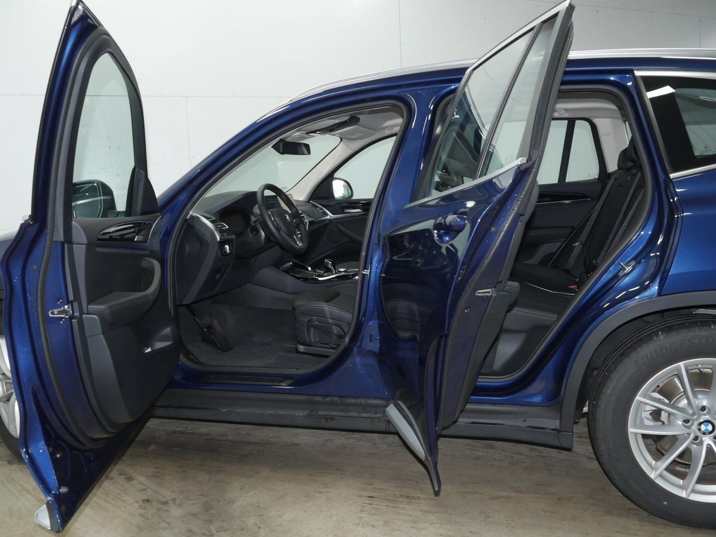Fahrzeugabbildung BMW X3 xDrive30i |AHK |Sportsitze für Fahrer und Bei