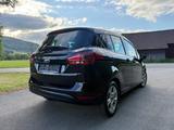 Ford B-Max 1,6 TDCi 70kW  - Ford B-Max: Limousine