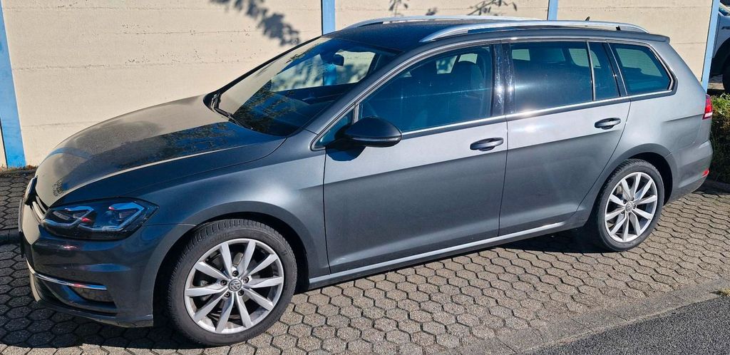 Image of Volkswagen Golf