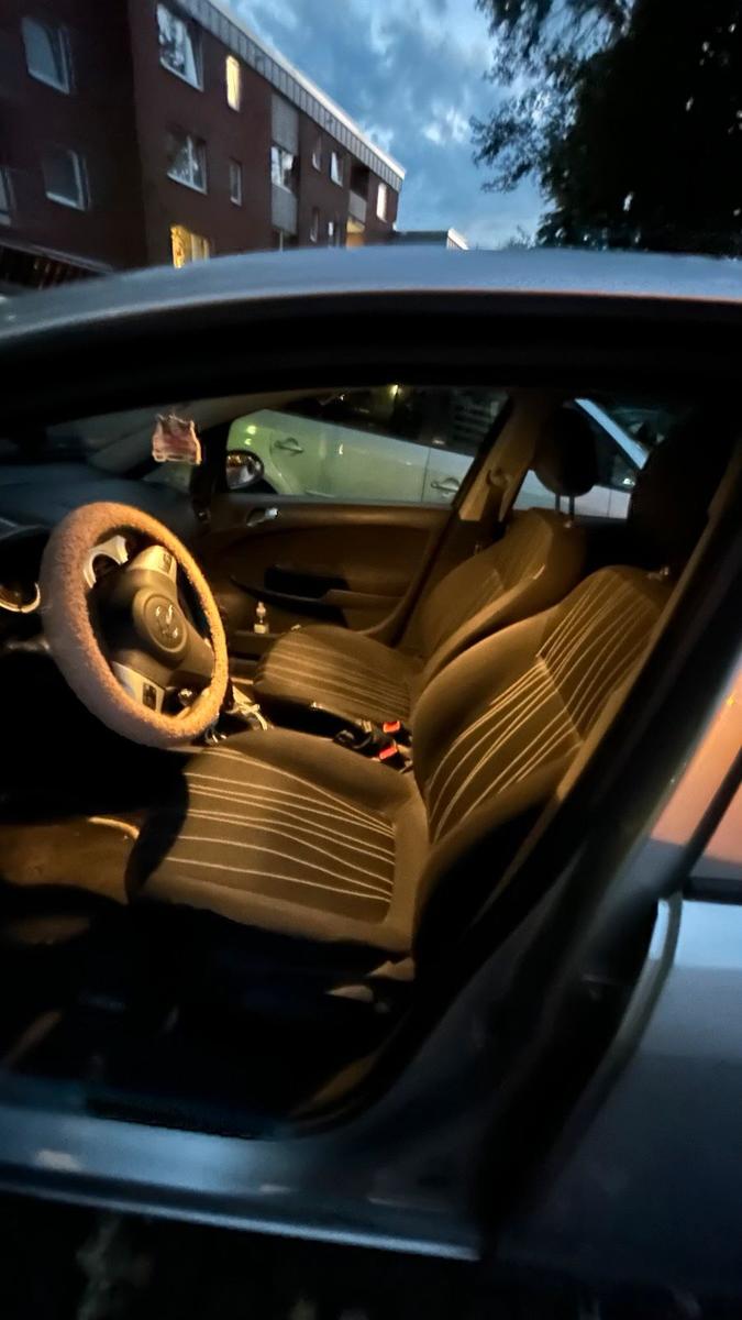 Opel Corsa 2009 — photo 9
