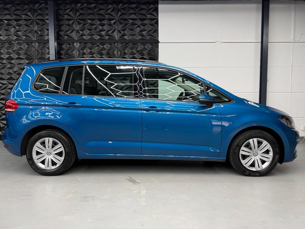 Volkswagen Touran 1.6 TDI DSG, Foto 12 von 50