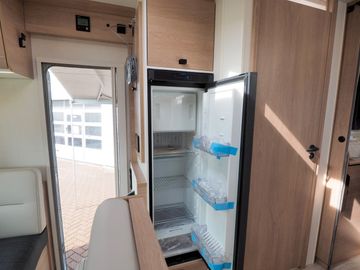 Bild 27 Mooveo TEI 70 EB 140 L-Sitzgruppe Pioneer 9"