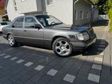 Mercedes-Benz Mercedes W124 E300 TD - Mercedes-Benz E 300: 300td