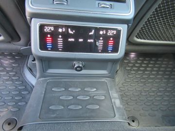 Audi A6 - 8