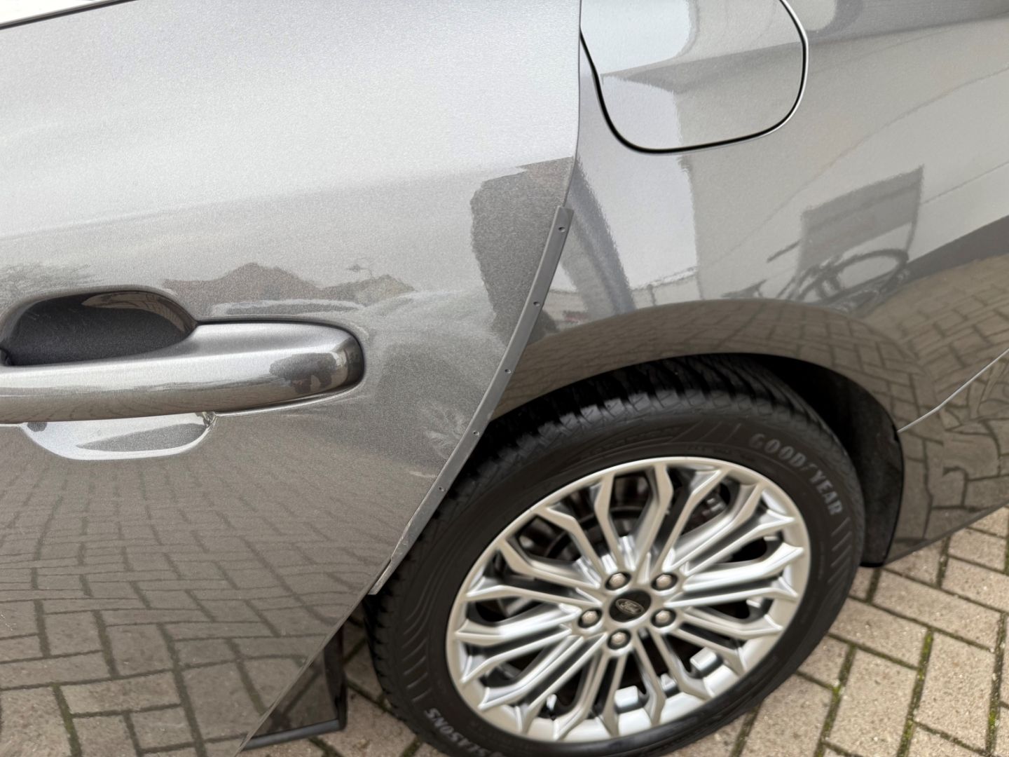 FORD Focus Titanium X Turnier AHK-Navi Digi Cockpit L - Image 27