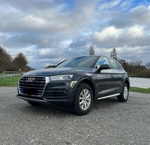 AUDI Q5 40 TDI S tronic quattro design design