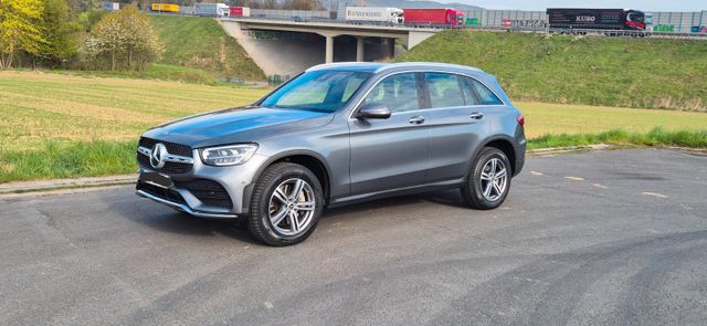 MERCEDES-BENZ GLC 300 de, Pano, AHK, AMG Line