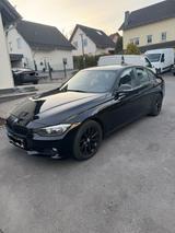 BMW 328i Limousine/245 PS/M Paket/8-fach bereift - gebrauchte BMW 328 aus dem Jahr 2014