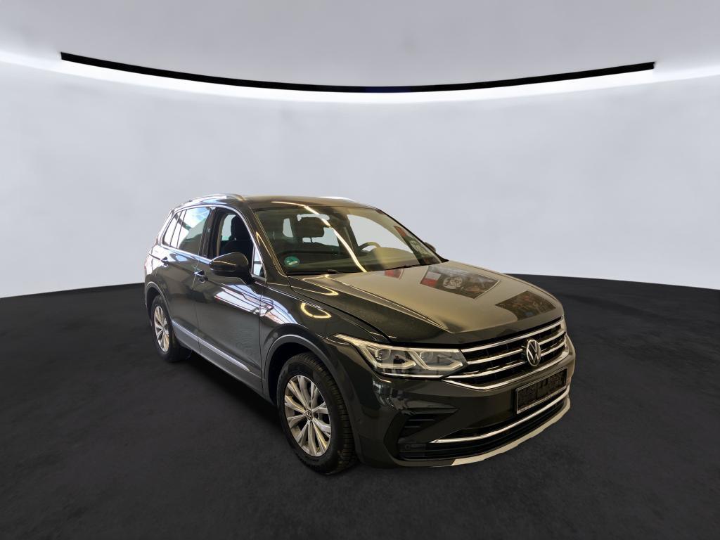 Volkswagen Tiguan Elegance/DSG/KAMERA/APP CONNECT/SHZ