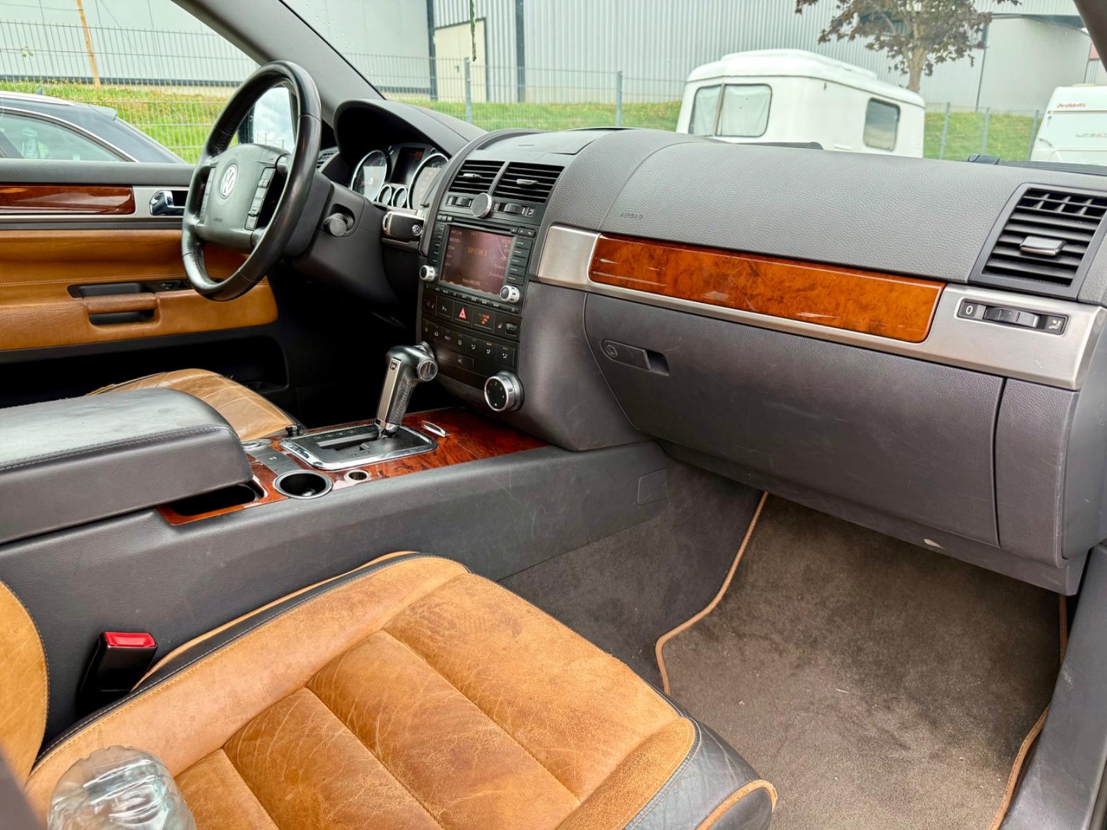 Volkswagen Touareg 2006 — photo 14