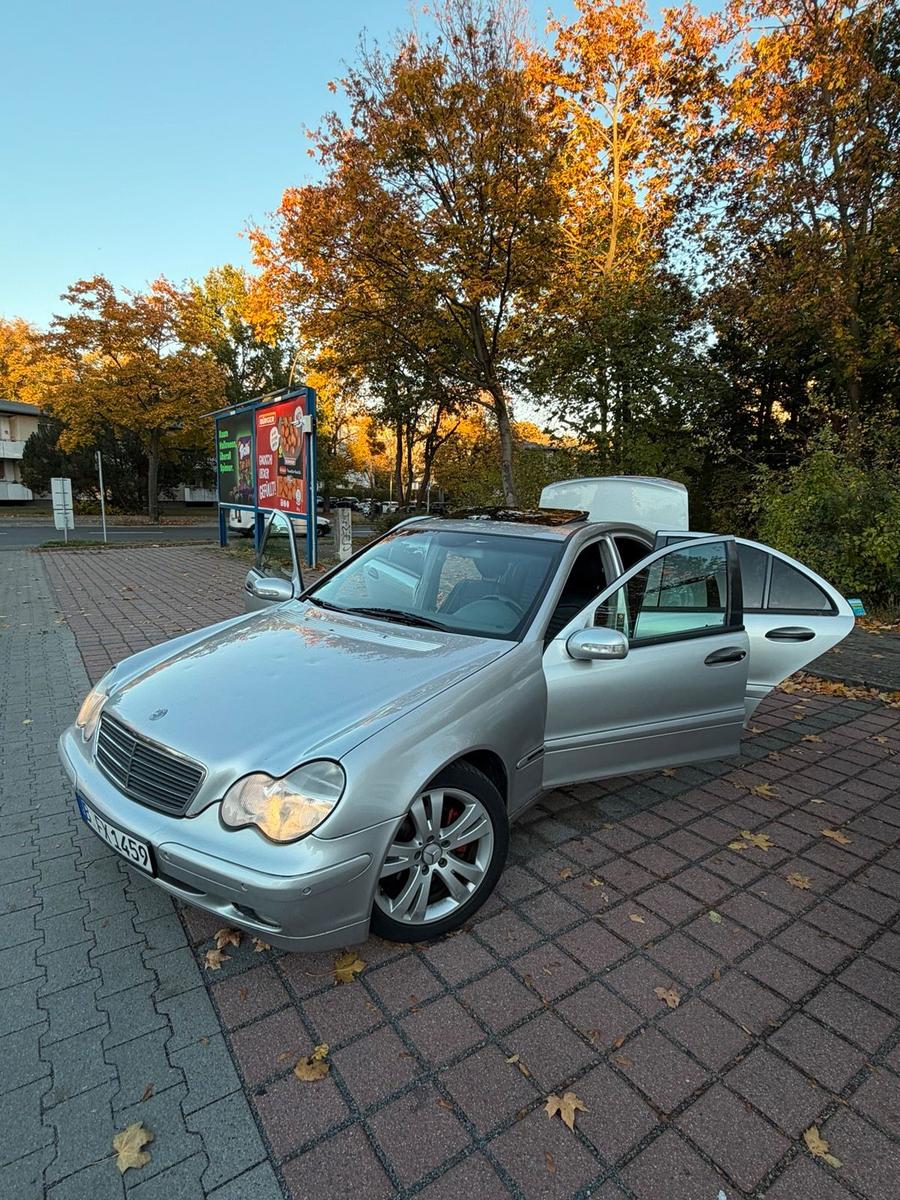 Mercedes-Benz C 200