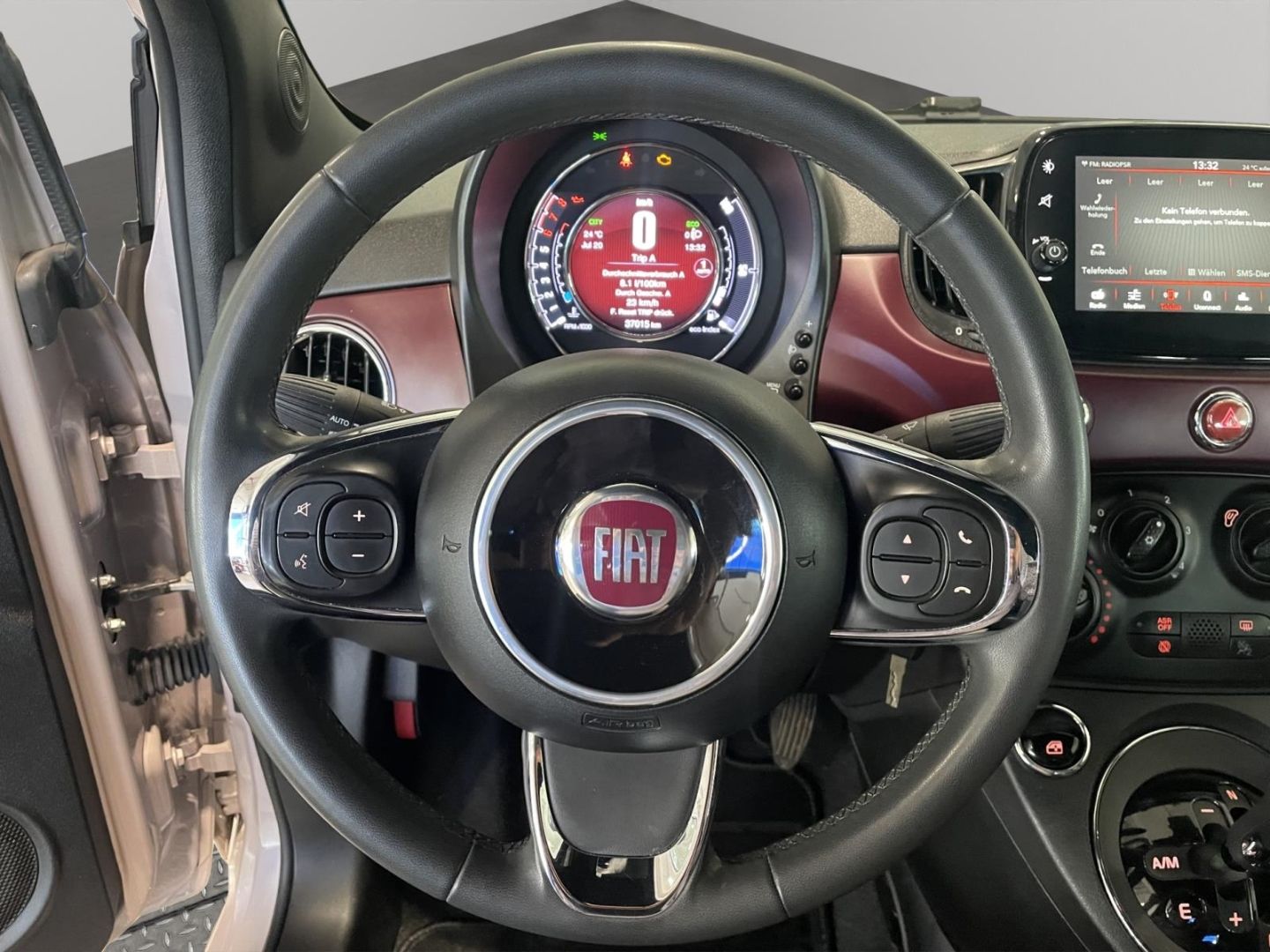 Fahrzeugabbildung Fiat 500 Star Faltdach PDC Tempomat Klima Allwetter