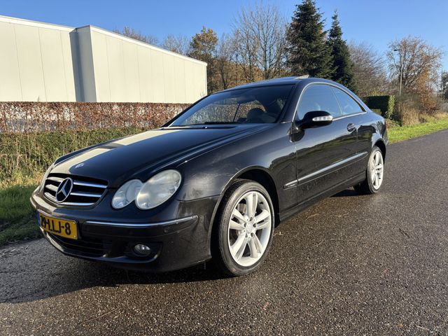 Mercedes-Benz CLK 200 Coupé K. Avantgarde / Schiebedach / lede