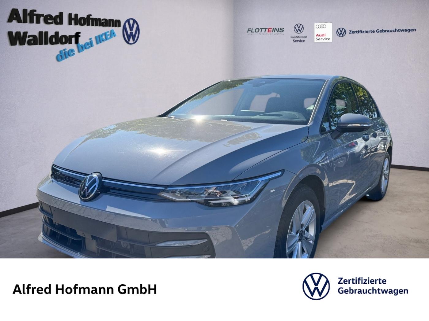 Volkswagen Golf VIII 1.5 eTSI Life DSG KEYLESS LED ACC