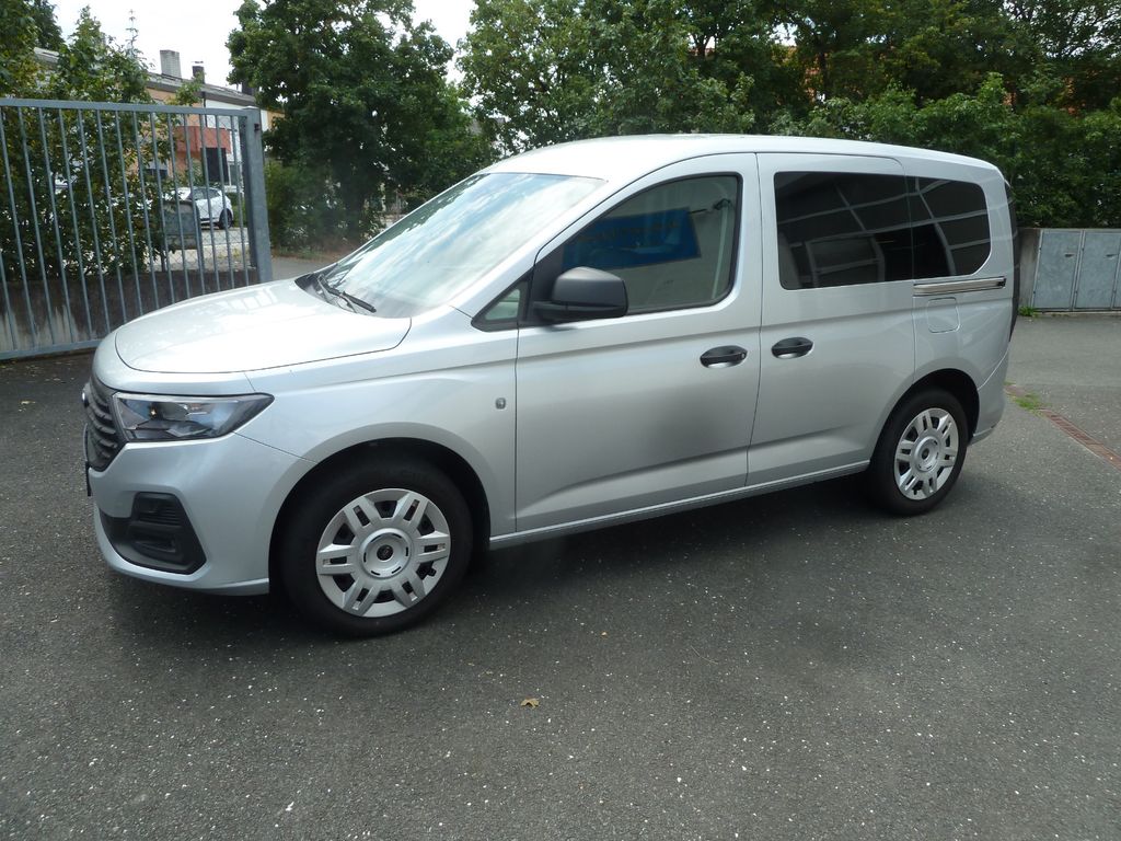 Image of Ford Tourneo