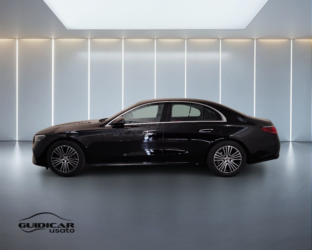 Mercedes-Benz Classe E- W214 Berlina - E 200 d A imagem 3