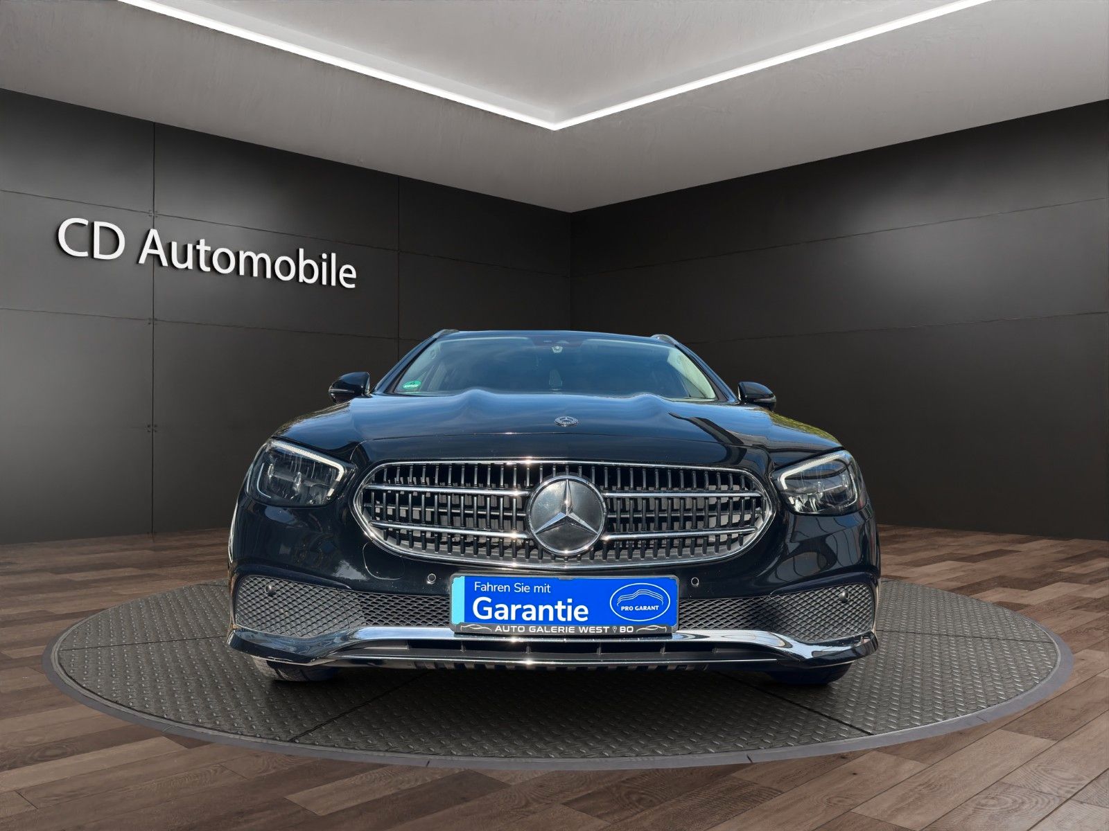 Fahrzeugabbildung Mercedes-Benz E 200 E T-Modell E 200 d