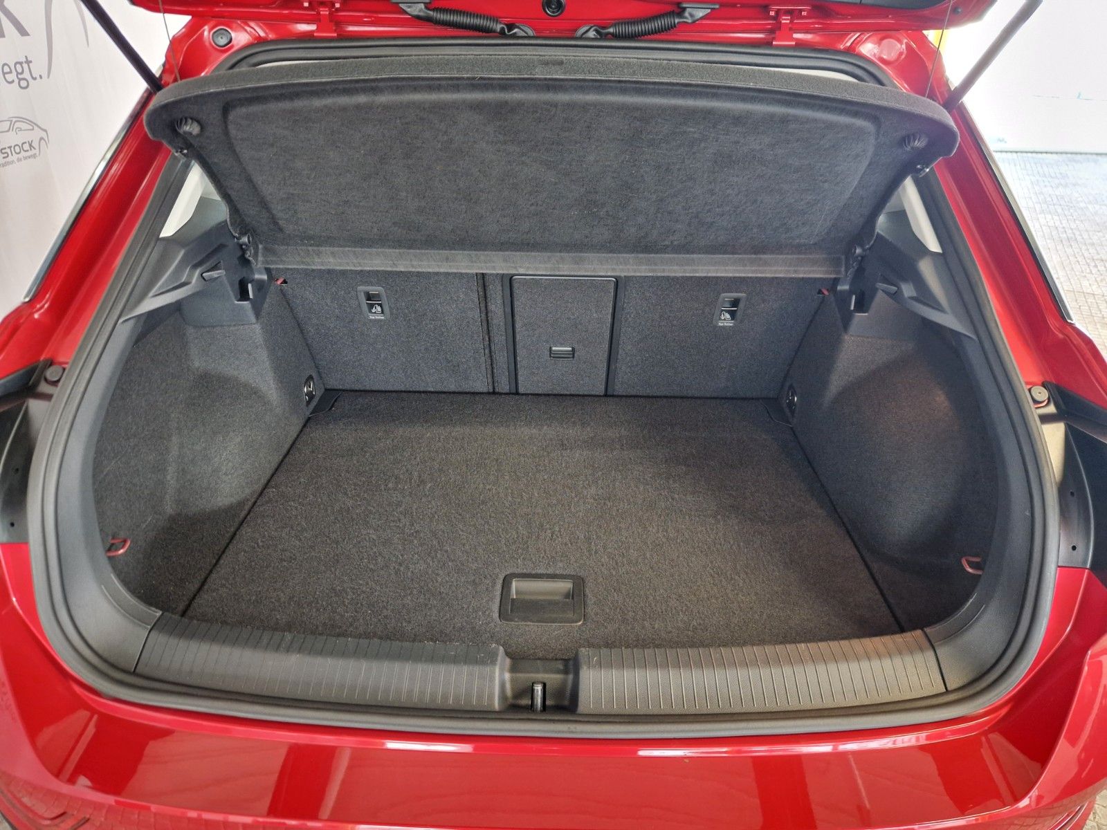 Volkswagen T-Roc 1.0 TSI Life LED PDC Navi Sitzheiz. App Co foto 13