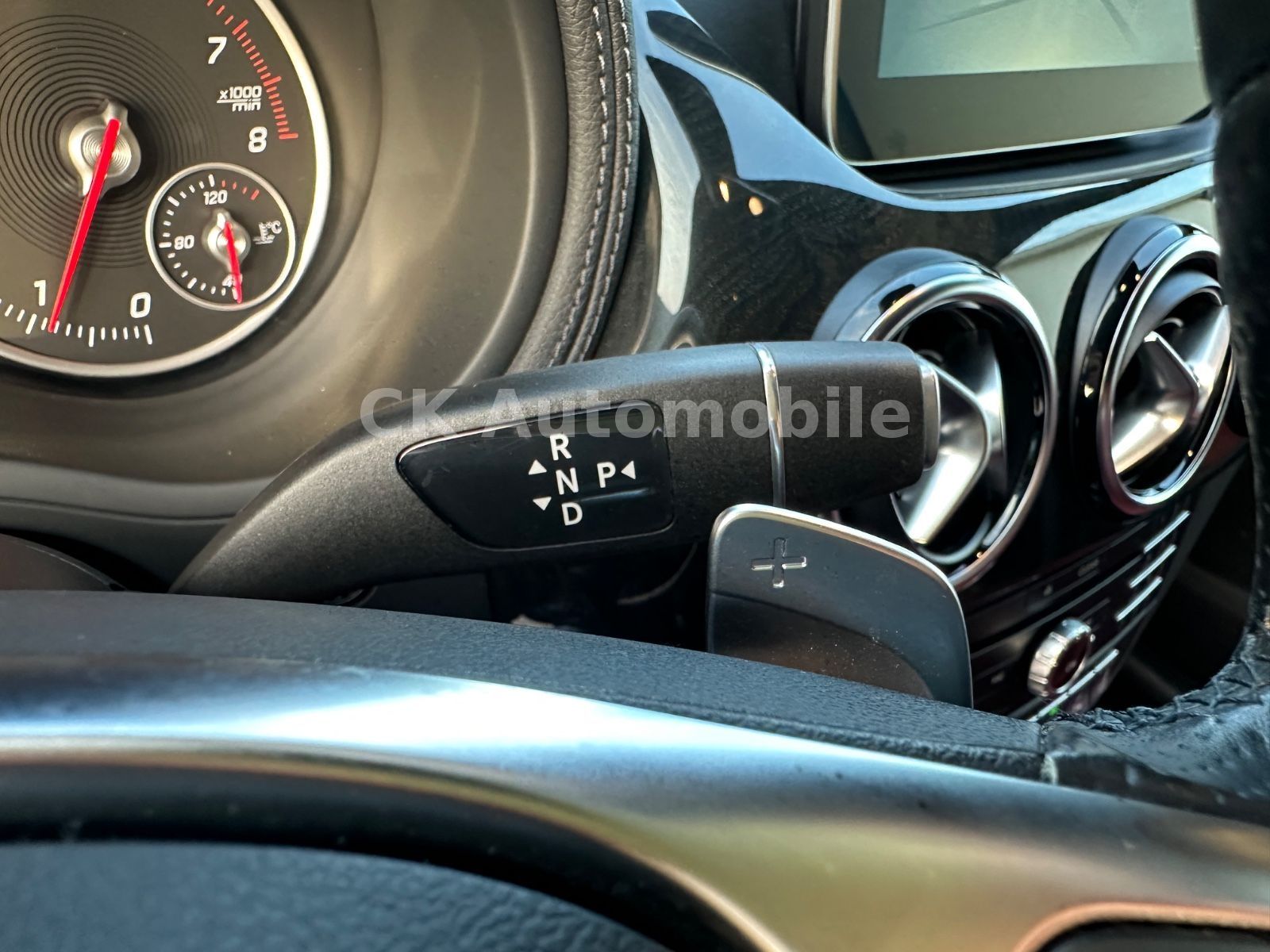Fahrzeugabbildung Mercedes-Benz B 220 4Matic AMG-Line/Navi/Tempomat/PDC/AHK