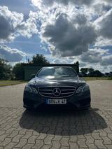 Mercedes-Benz E220d bluetec AMG Paket / 360 / Schiebedach - Mercedes-Benz 220 aus 2014