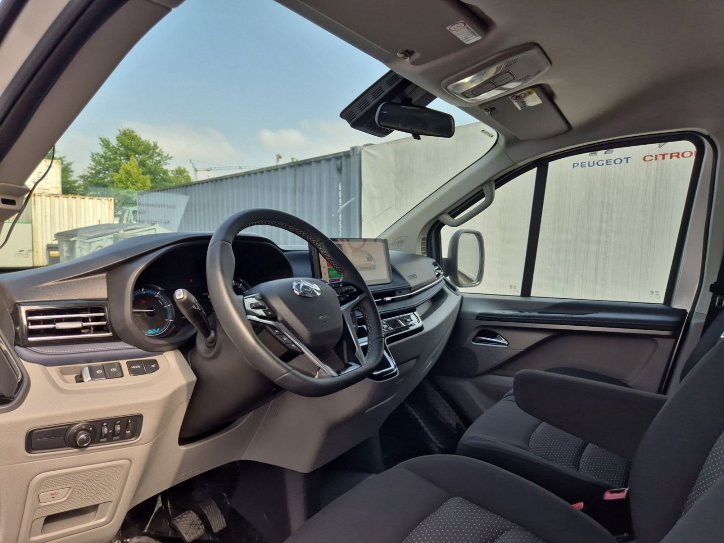 Fahrzeugabbildung Maxus eDeliver7 L2 88 kWh AT FWD LED ACC CarPlay SHZ