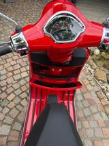 Vespa 300 GTS  - VESPA ROT