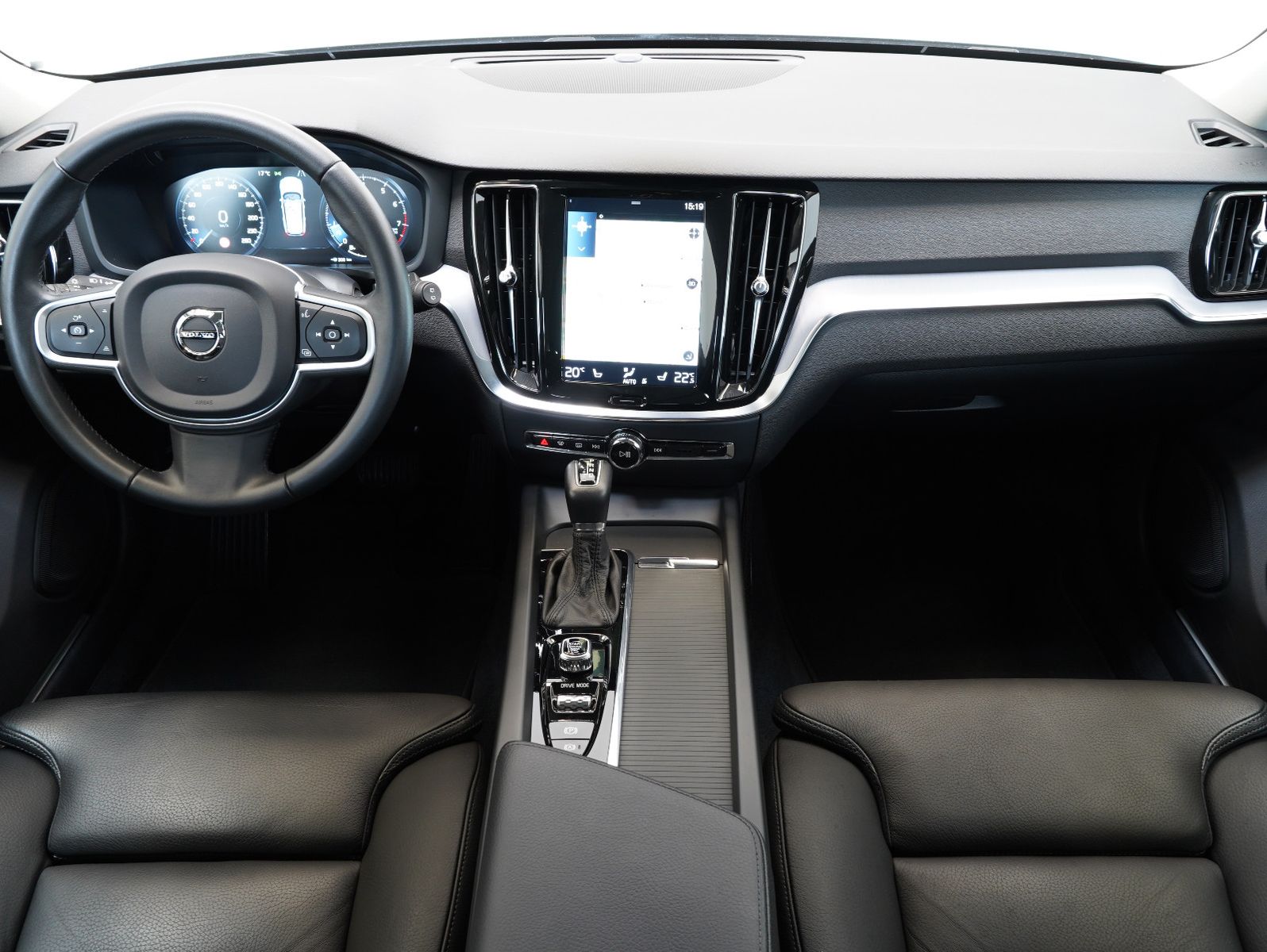 Fahrzeugabbildung Volvo V60 T4 Momentum Pro LEDER/NAVI/LED/KAMERA