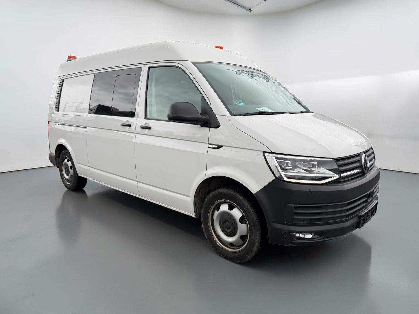 Volkswagen T6 TRANSPORTER 4M*M.-HOCH*LANG*WERKSTATT*3.2 TON imagem 3