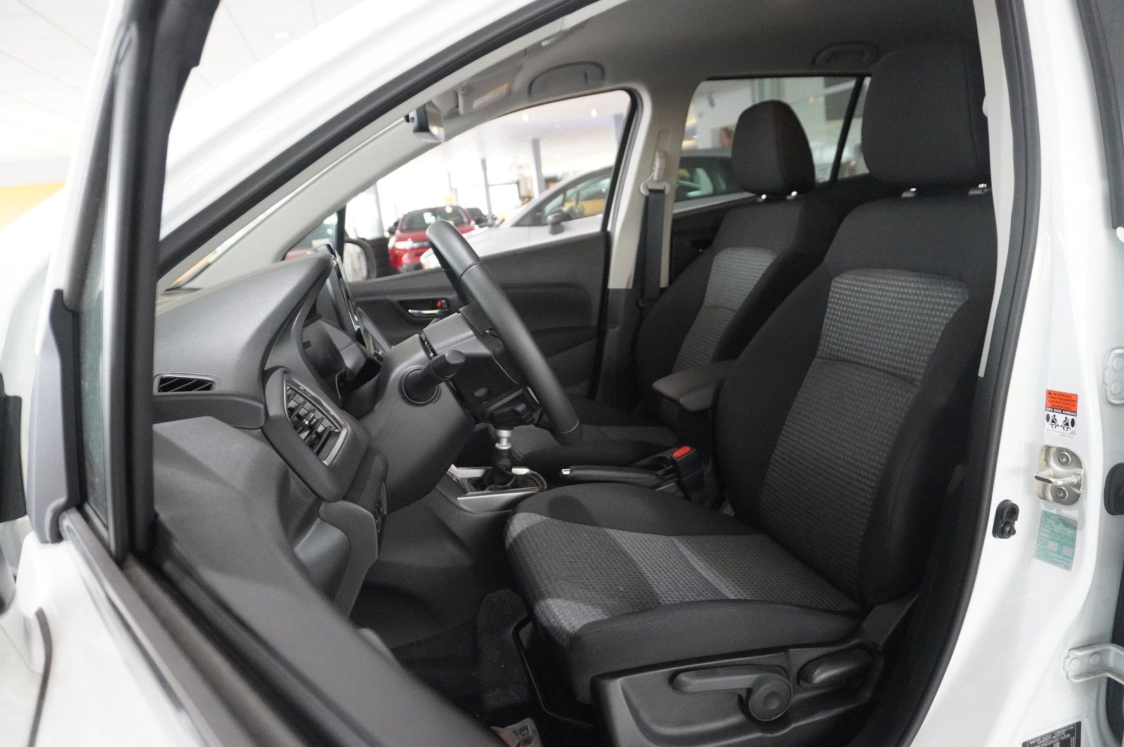 Fahrzeugabbildung Suzuki (SX4) S-Cross 1.4 COMFORT NAVI/LED/KAMERA/SH/DAB