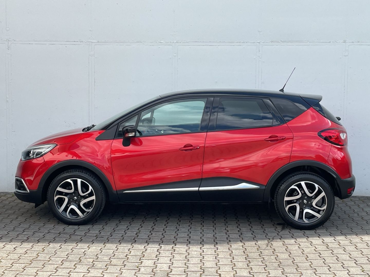 Captur 1.2 TCe 120 X-MOD ENERGY Kamera/GRA/Navi/