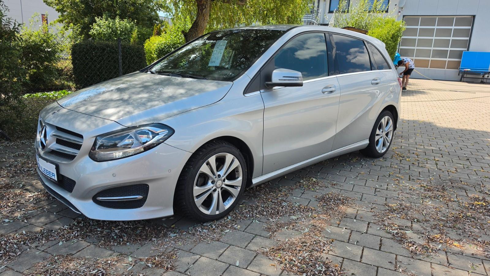 Mercedes-Benz B 200d Automatik*Navi*SHZ*PDC*Alu 17"*Keyless*
