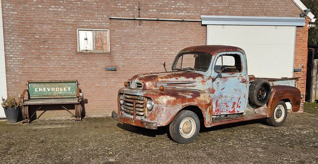 Ford 1949 Ford F1 V8 Pick up  Flathead