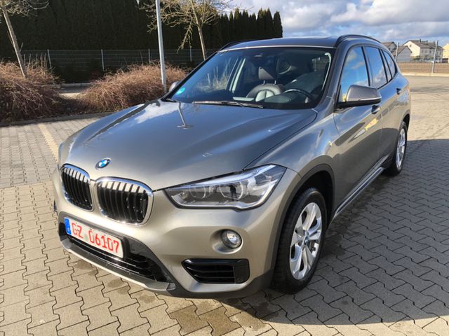 BMW X1 xDrive 20 d Sport Line.Pano.HeadUp.LED.Leder.