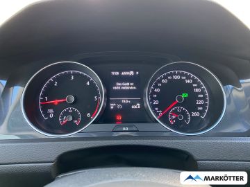 Volkswagen Golf - 9