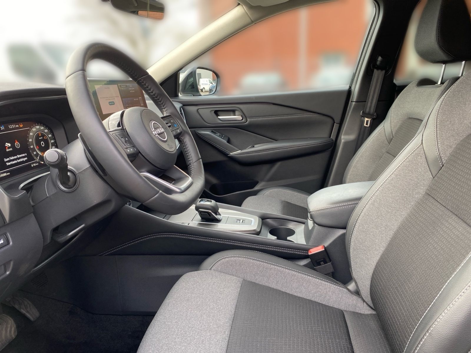 Fahrzeugabbildung Nissan Qashqai 1.3 DIG-T MHEV Automatik N-Connecta*NAVI