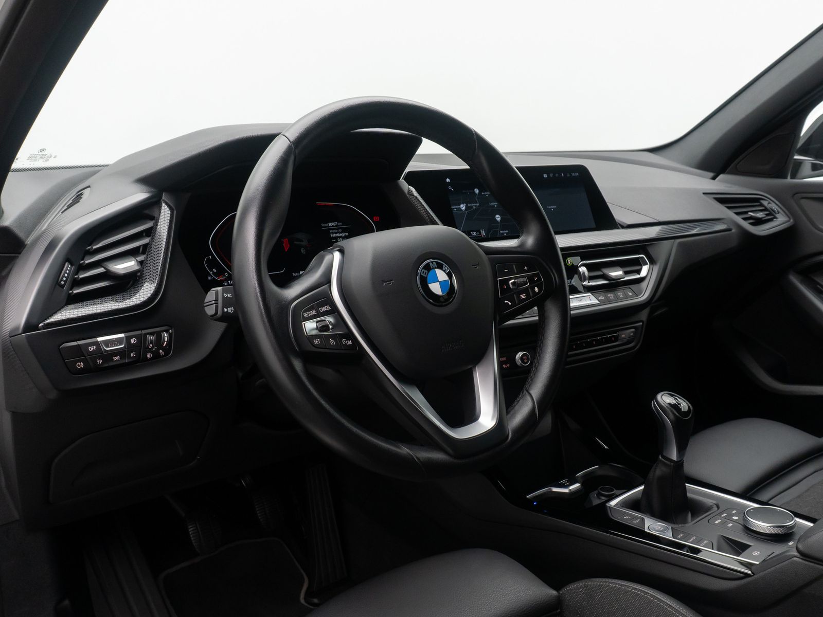 Fahrzeugabbildung BMW 118i Sport Line LED Navi DAB Tempomat