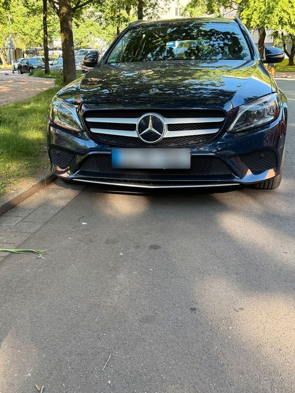Image of Mercedes-Benz C 220