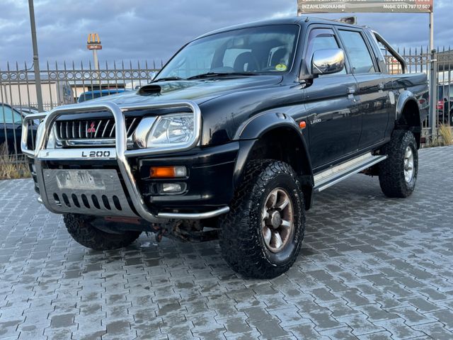 Mitsubishi L200 4x4 extra hoch kliam