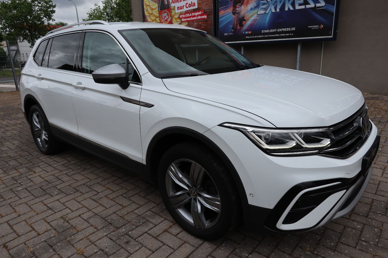 Volkswagen Tiguan Allspace Elegance 4M.Matr,HUD,ACC,AHK,19Z imagem 2