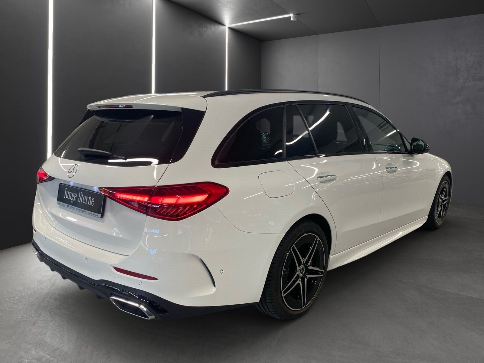Fahrzeugabbildung Mercedes-Benz C 300 T d AMG*Pano*Distro*Night*360*Digital*Memo