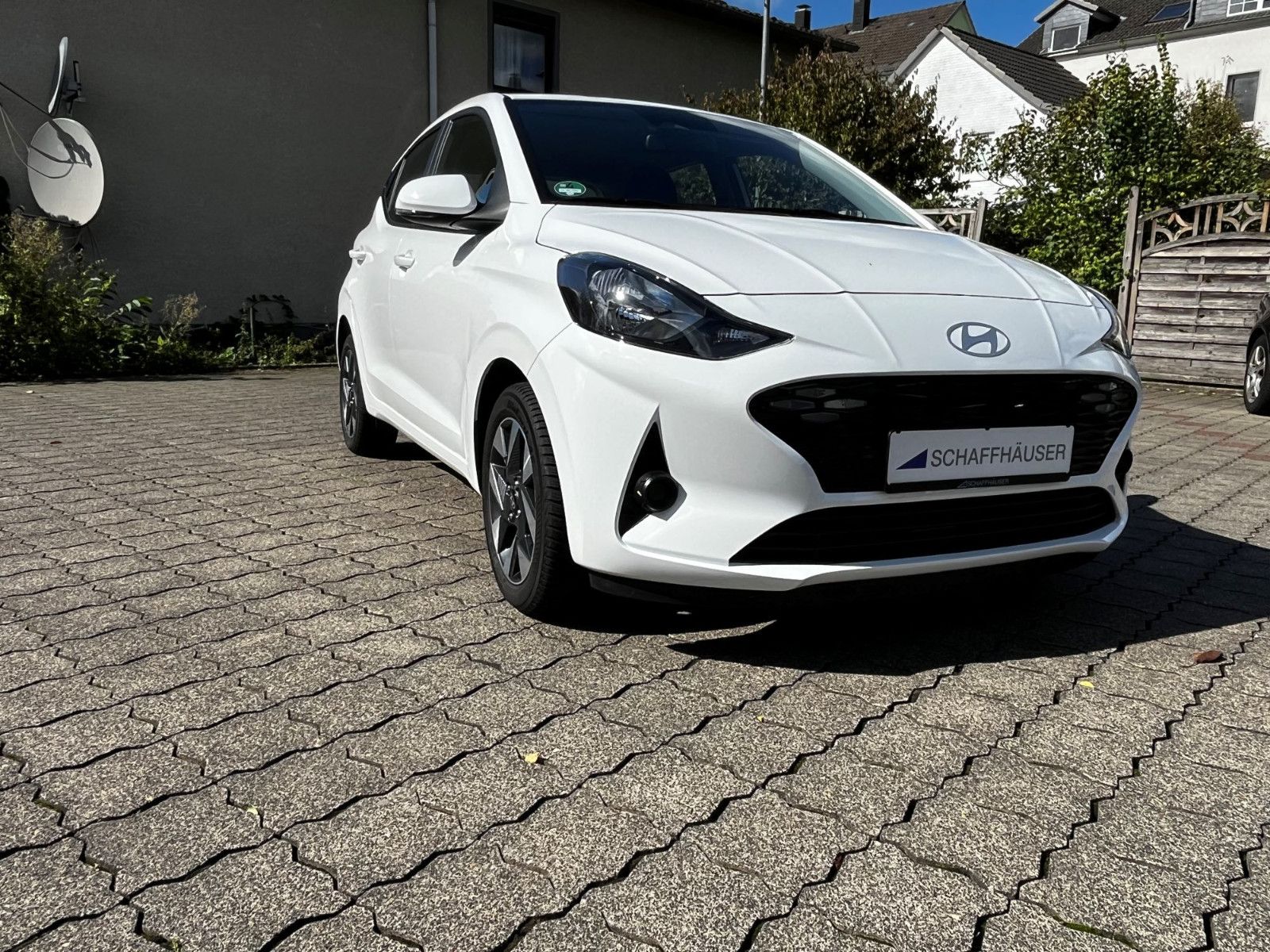 Fahrzeugabbildung Hyundai i10 Trend AUT SHZ NAV BT KAM ALU