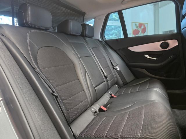 MERCEDES-BENZ C 300 — Foto 27