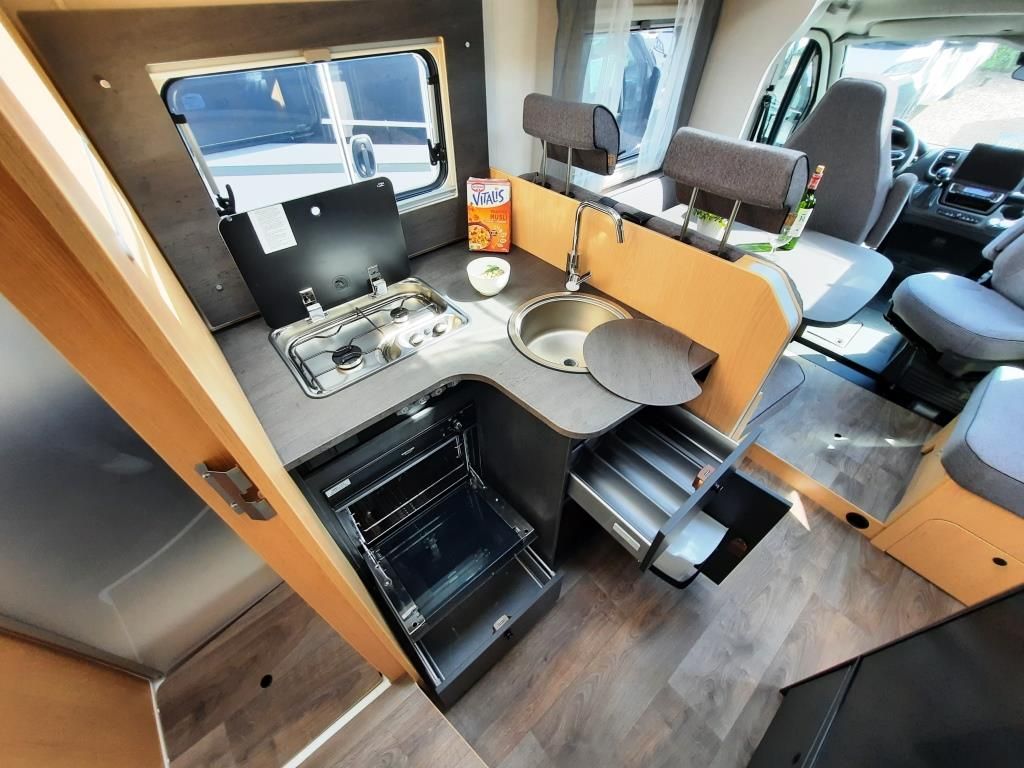 Fahrzeugabbildung Sunlight T 68 Adventure Edition Verfüg./Sparen Sie 5.194,