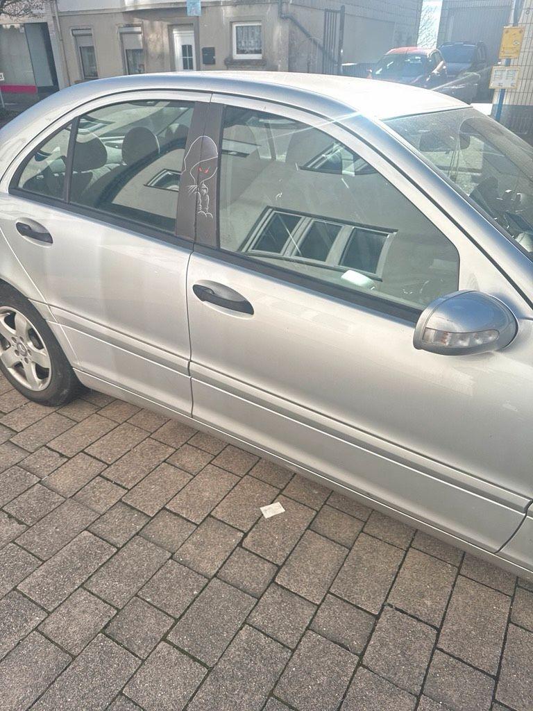 Mercedes-Benz C 180