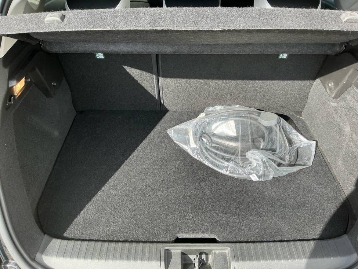 Fahrzeugabbildung Renault CAPTUR EDITION ONE E-TECH PLUG-IN 160