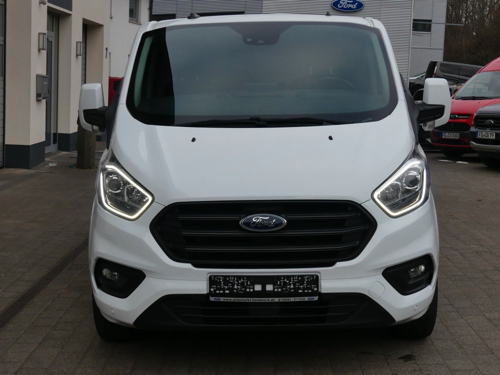 Fahrzeugabbildung Ford Transit Custom Kasten 300 L1 Trend*BLIS*Kamera