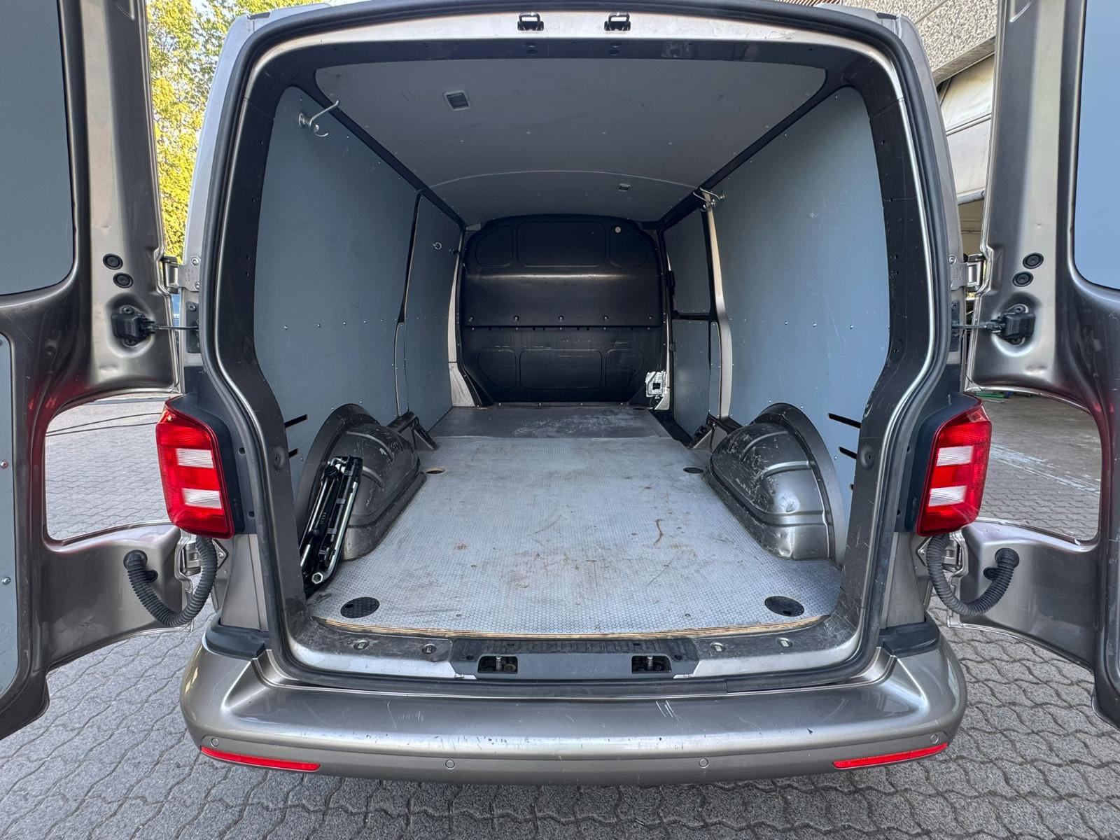 Volkswagen T6 Transporter Kasten L2 Led Navi AHK DSG
